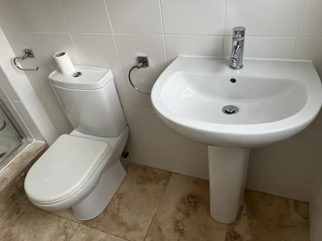 Shiny Sparkles Cleaning Services in Wouth West London 013